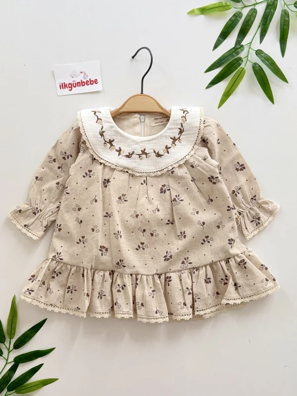 Yaka Detaylı Çiçek Desenli Astarlı Elbise