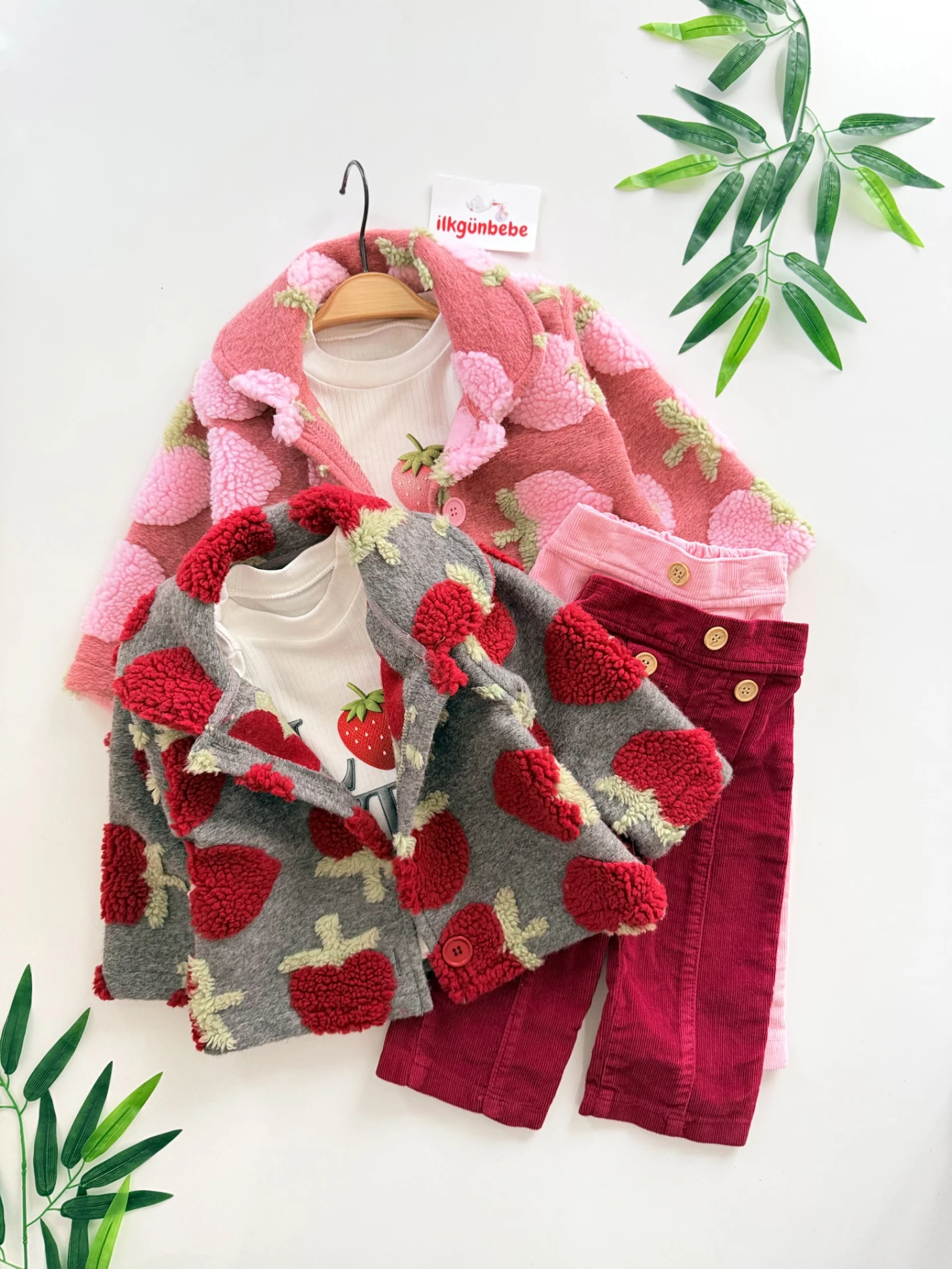 Çilek Peluş Montlu Kadife Pantalonlu Bodyli 3’lü Takım