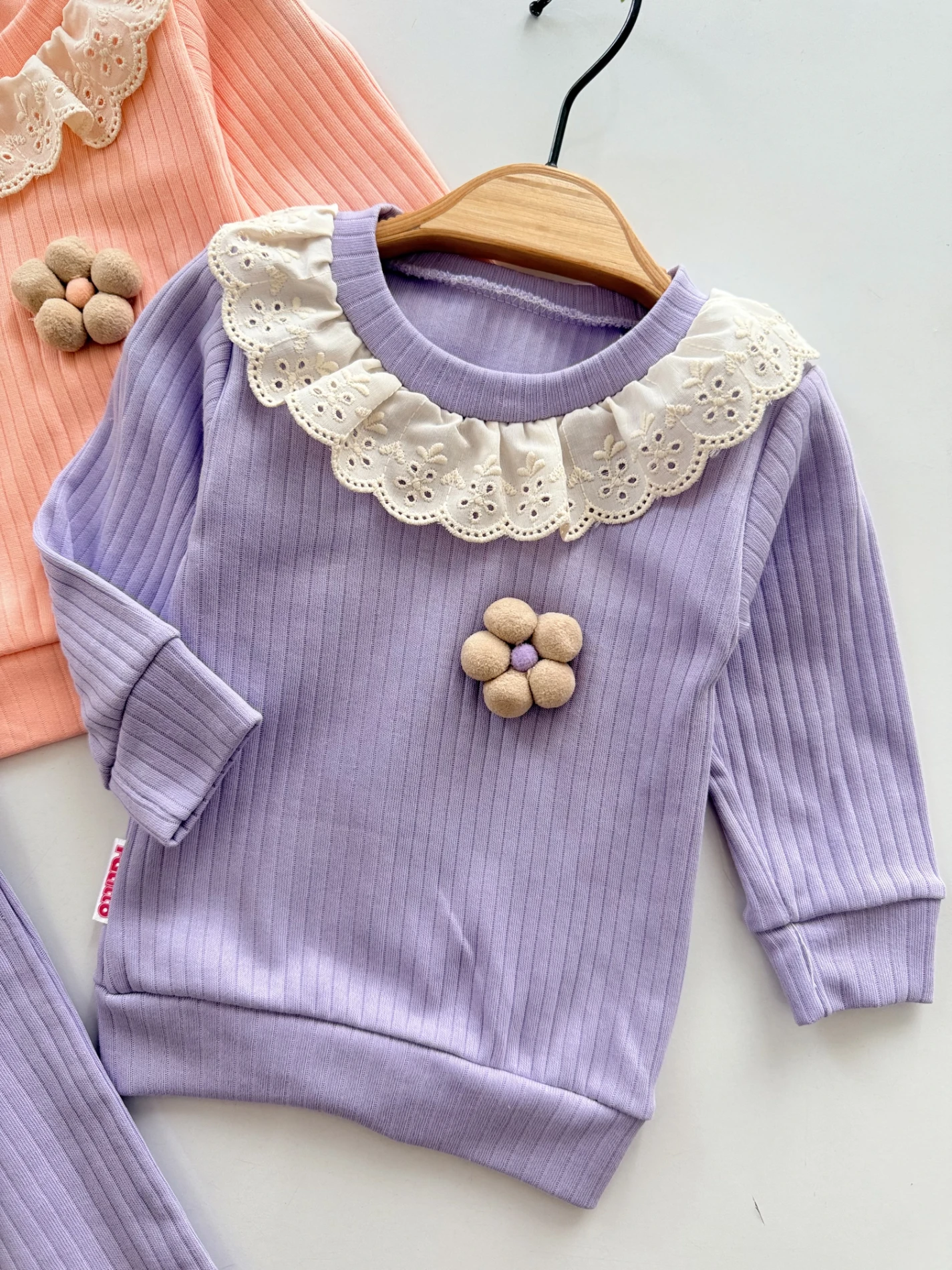 Çiçek Nakışlı Kız Bebek Takım