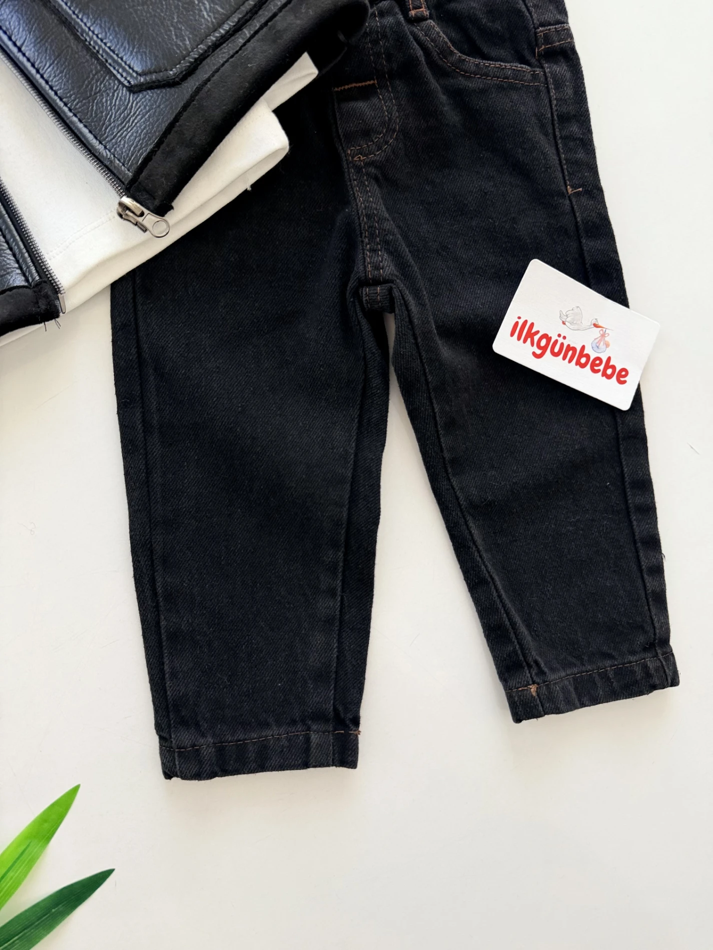 İçi Kadife Deri Ceketli Premium Kalite Kot Pantalonlu Bodyli Takım