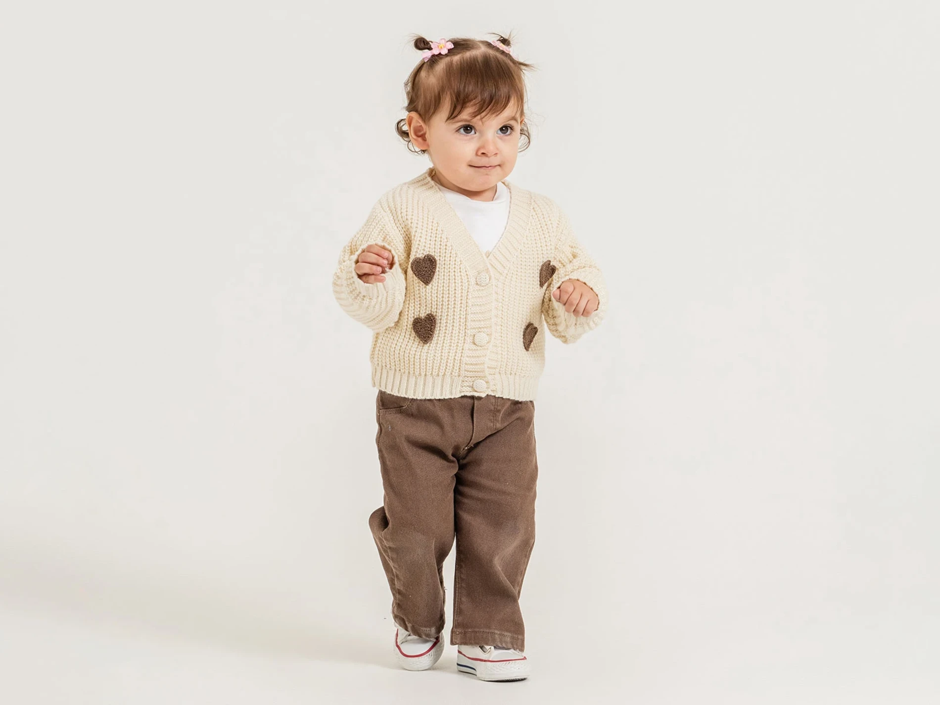 Kalp Nakışlı Premium Kalite Selanik Örgüsü Hırkalı Kot Pantalonlu 3’lü Takım