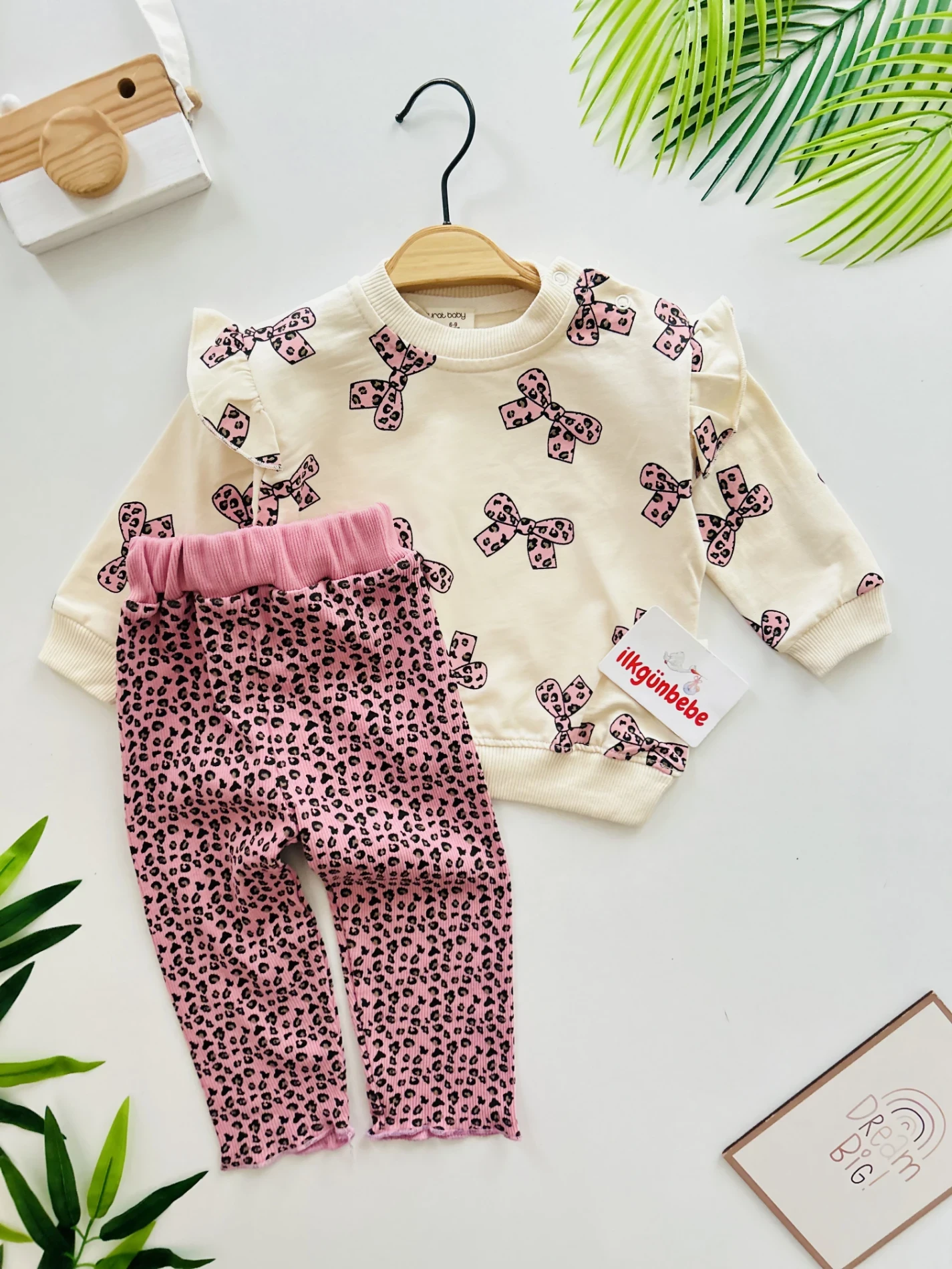 Leopar Fiyonk Desenli Esnek Pantalonlu 2’li Takım