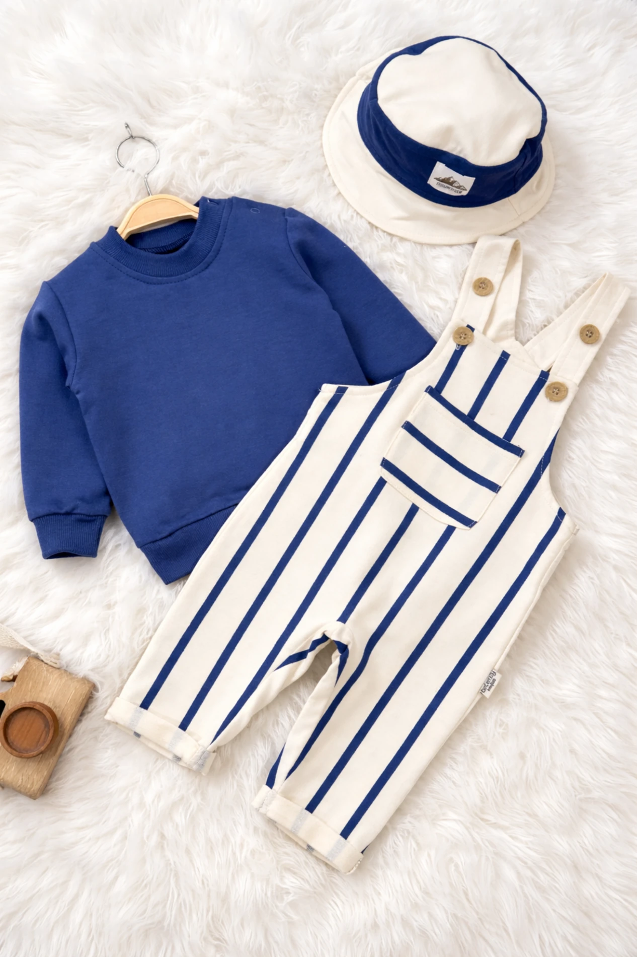 Çizgili  Şapkalı Omuzdan Çıtçıtlı Sweatshirt Salopet 3lü  Takım