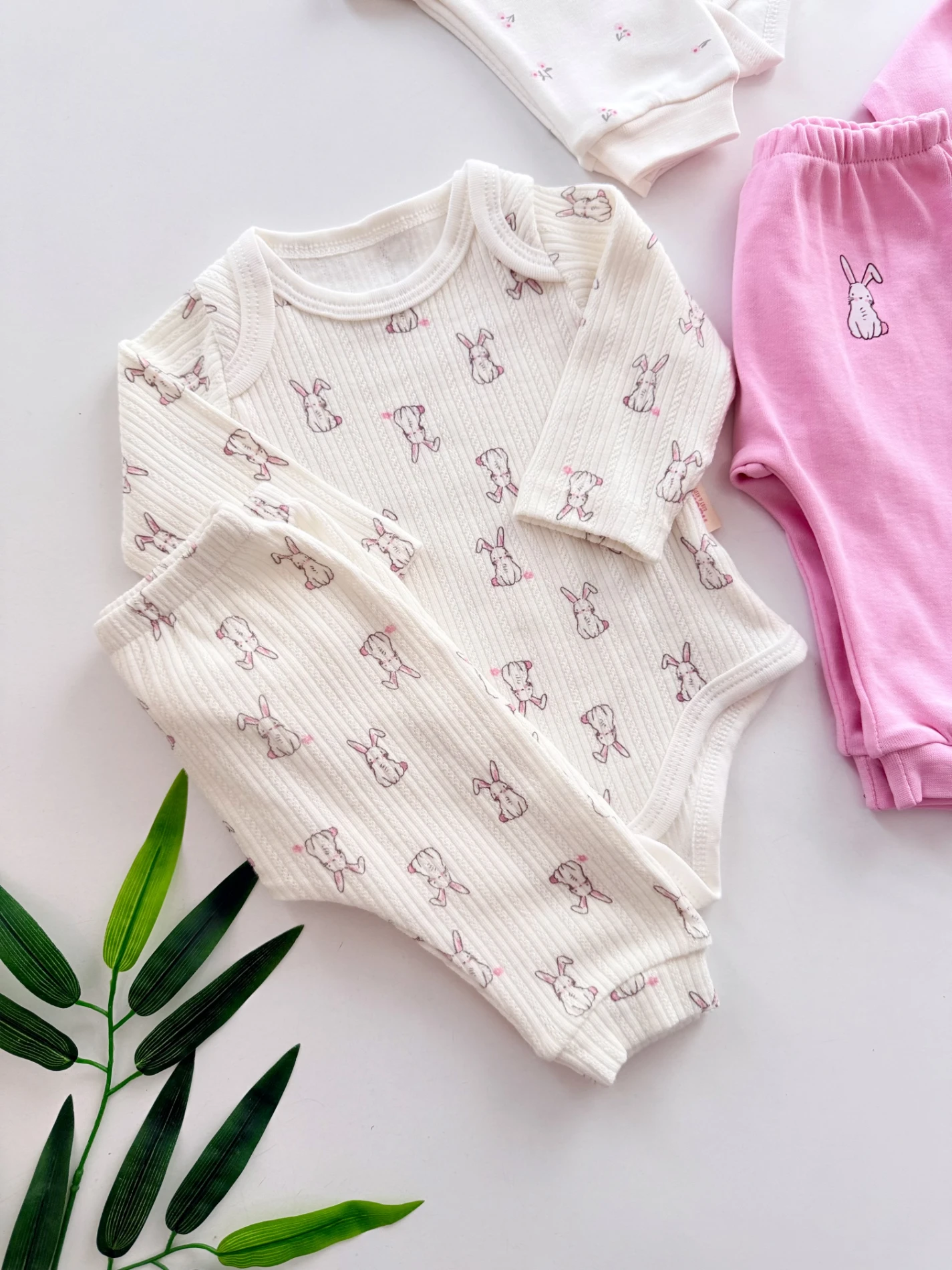 Cute Rabbit 6 Parça Zıbın & Alt Takım 