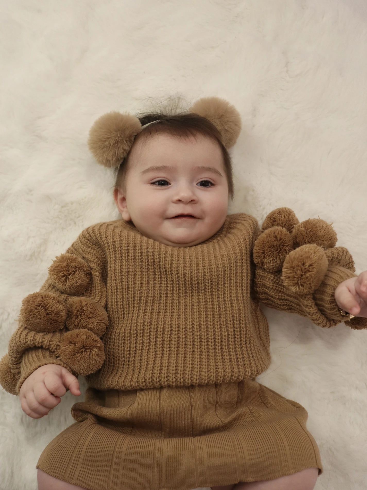 Selanik Örgüsü Kumaşlı Ponpon  Detaylı Triko Etekli 3’lü Takım