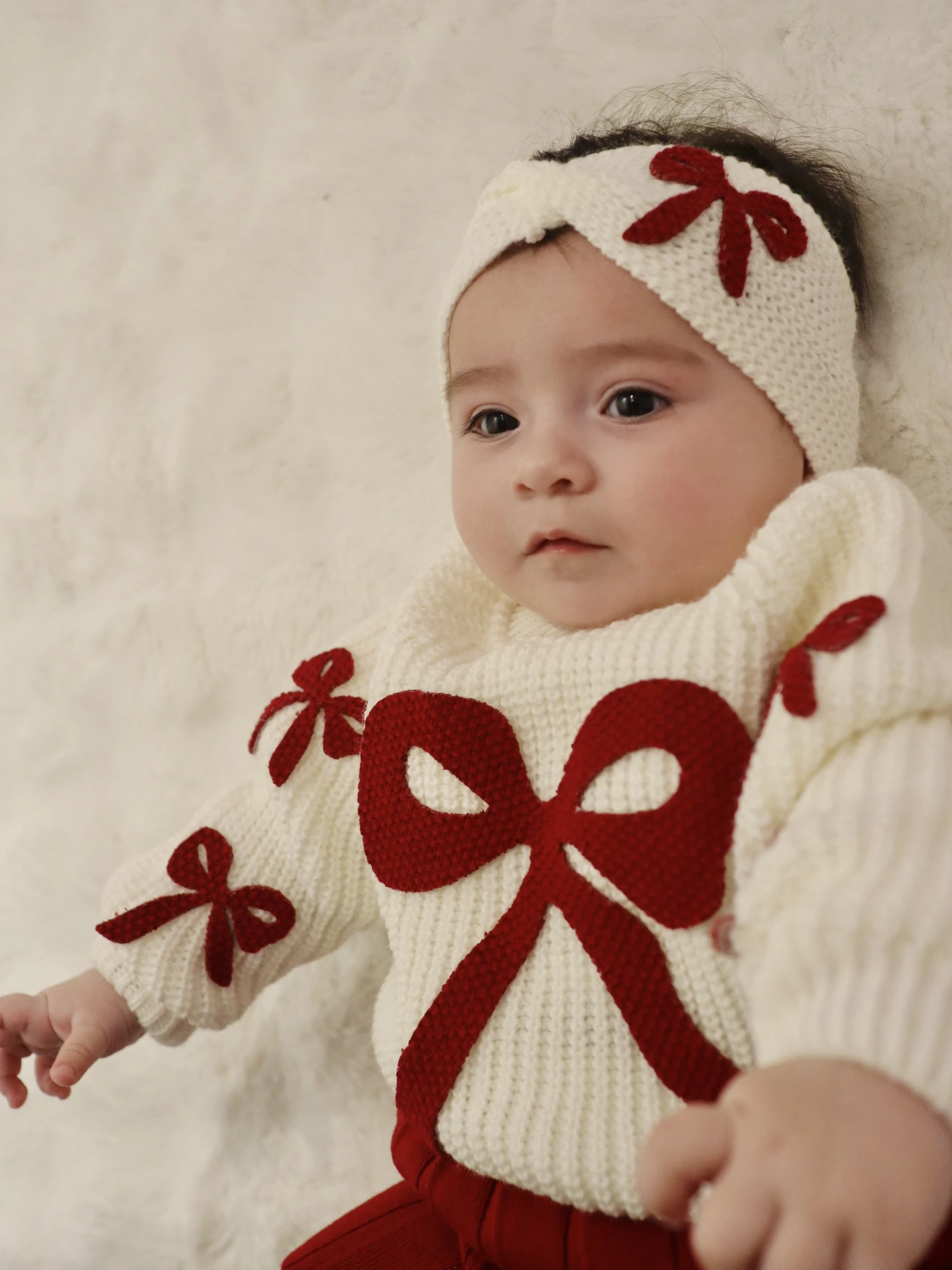 Selanik Örgüsü Kumaşlı Fiyonk Detaylı Triko Etekli 3’lü Takım