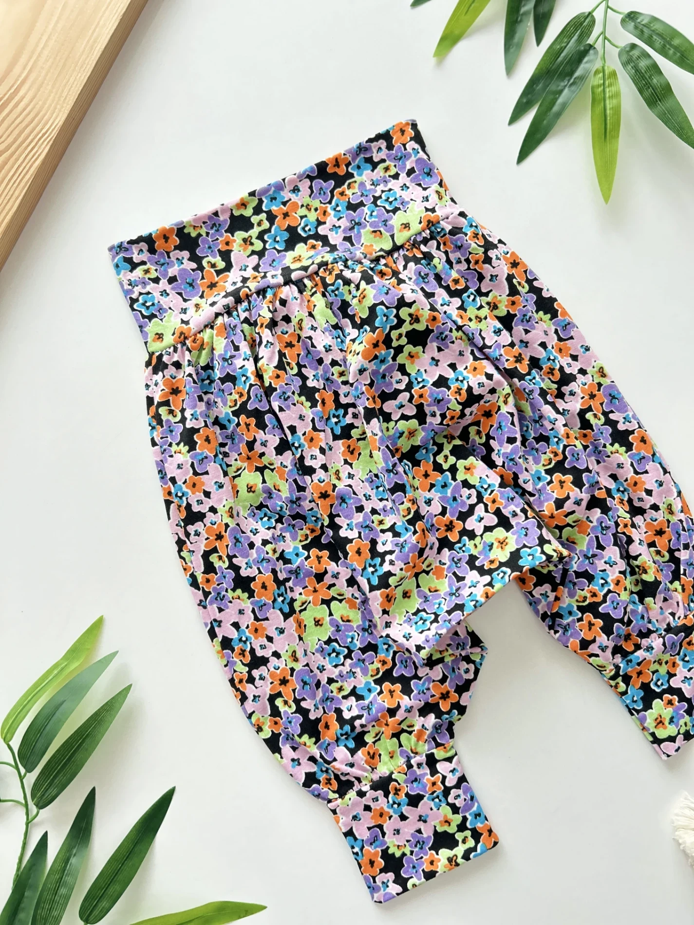 Çiçek Desenli Rengarenk Şalvar 