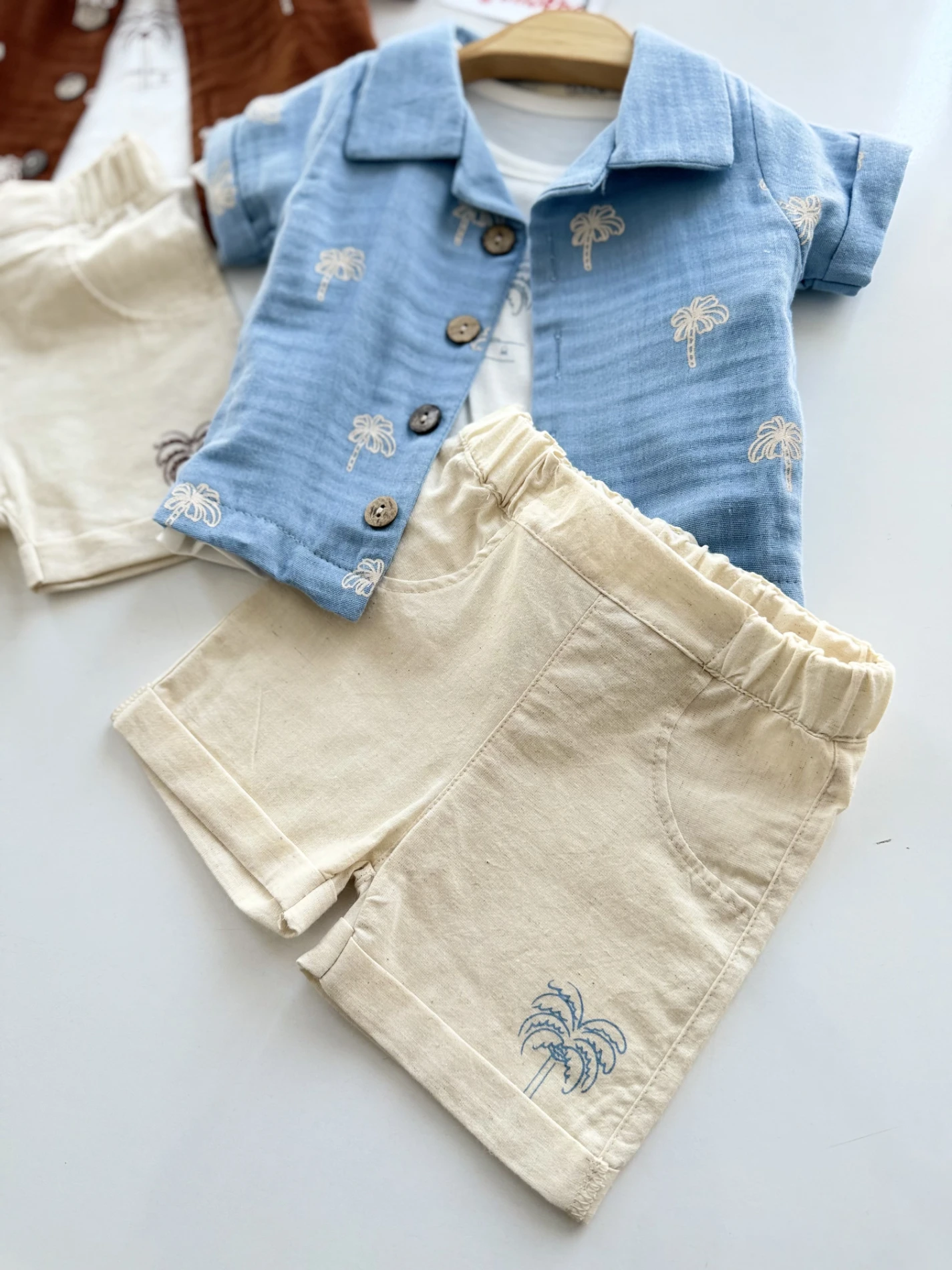 Kaktüs Desenli Müslin Gömlekli Keten Şortlu 3’lü Takım