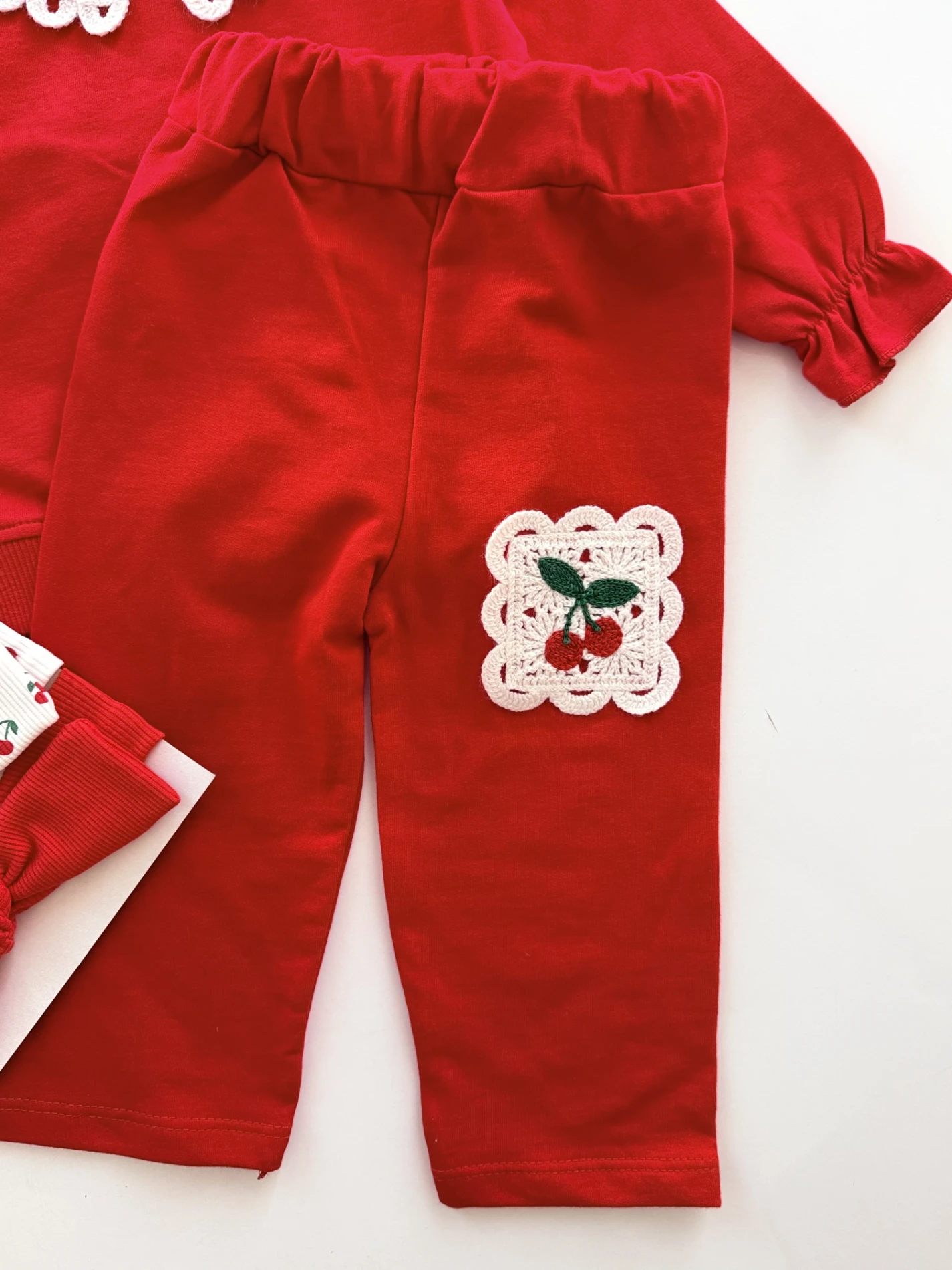 Kiraz Detaylı 2’li  %100 Pamuk Takım