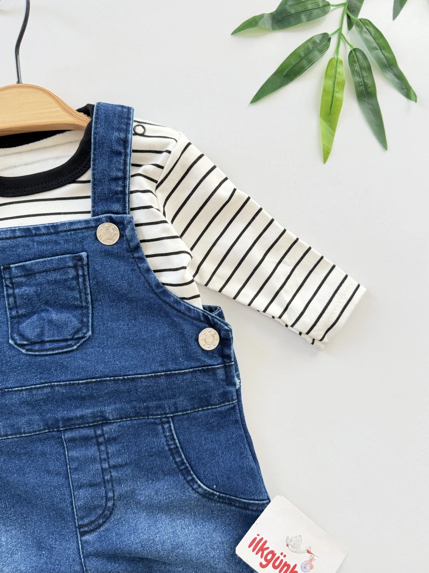 Çizgili Bodyli Kot Salopetli Set