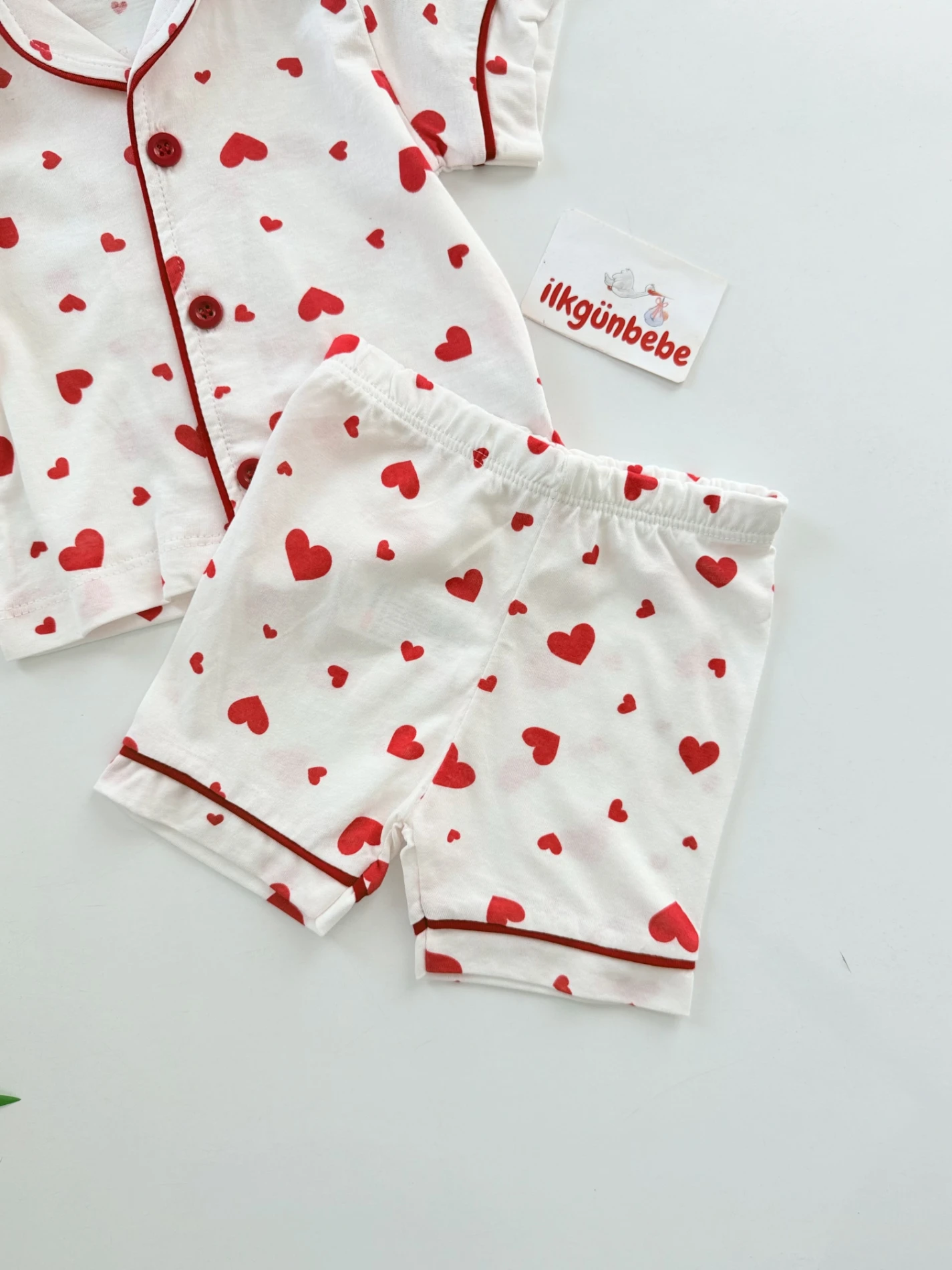 Minik Kalp Desenli Bebe Yakalı 2’li Pijama Takımı