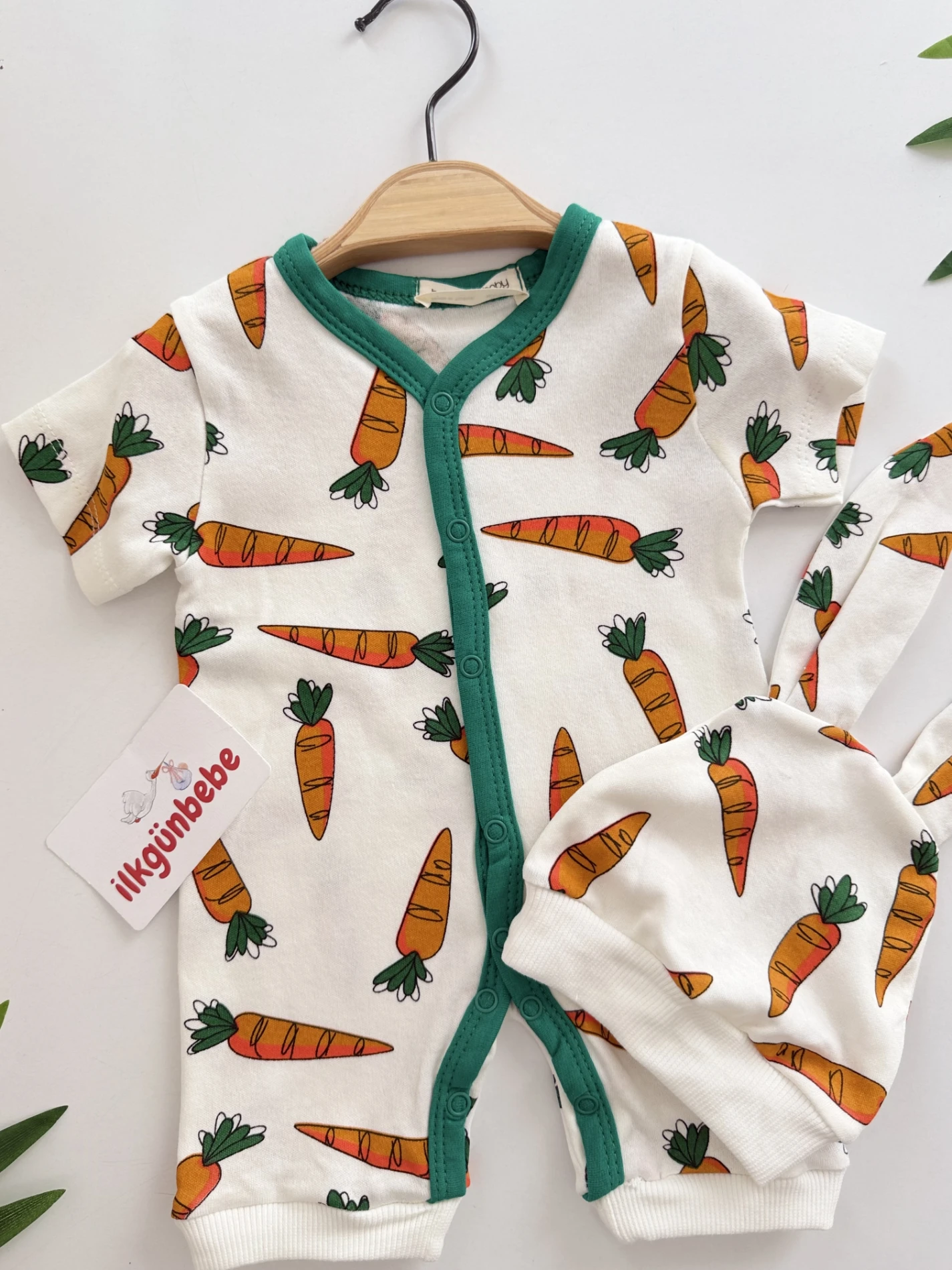 Havuç Baskılı Unisex Mevsimlik Tulum 