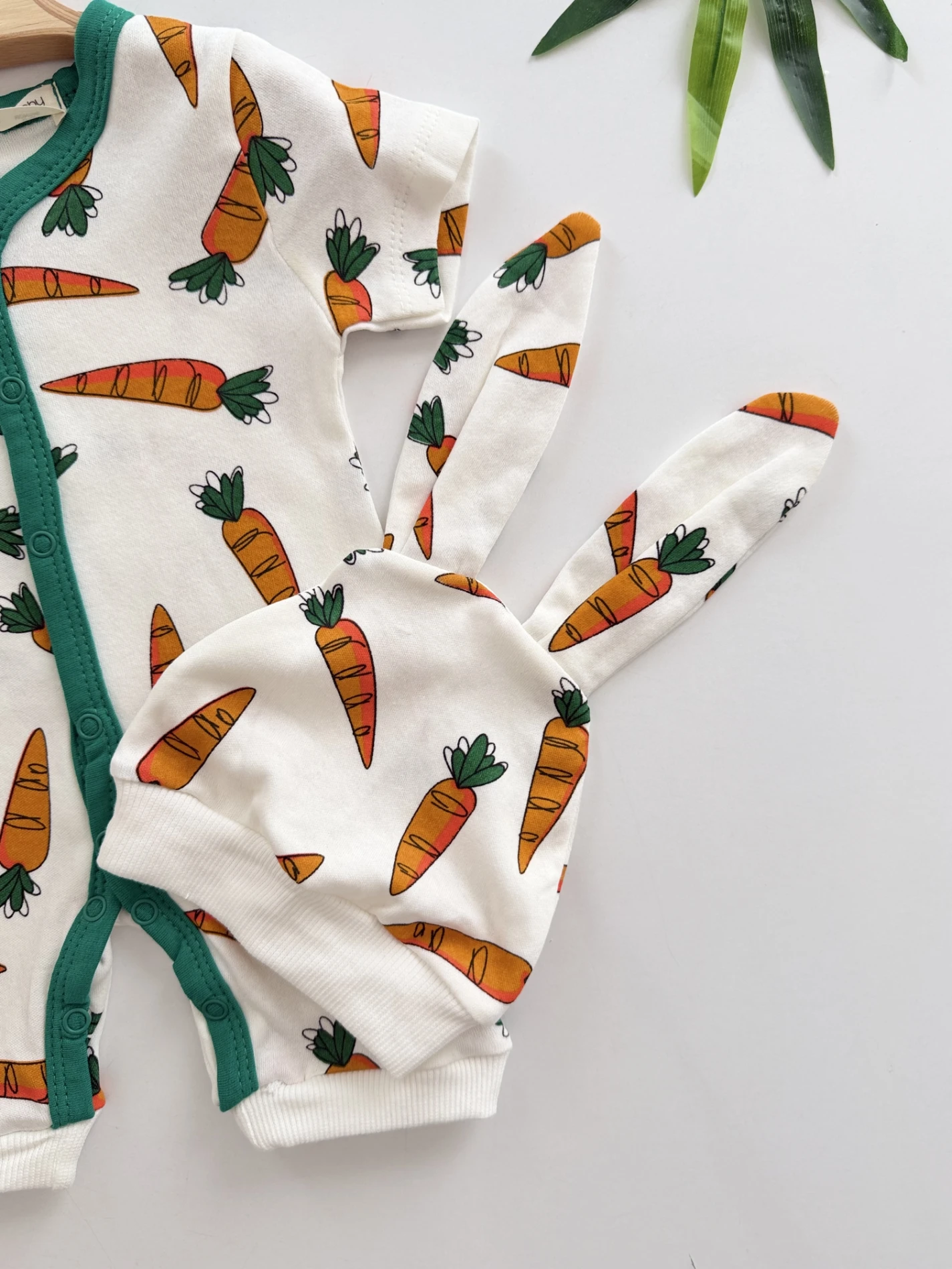 Havuç Baskılı Unisex Mevsimlik Tulum 