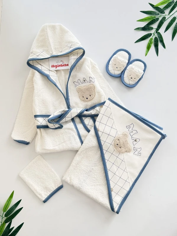 4 Parça Bornozlu Havlulu %100 Pamuk Organik Set