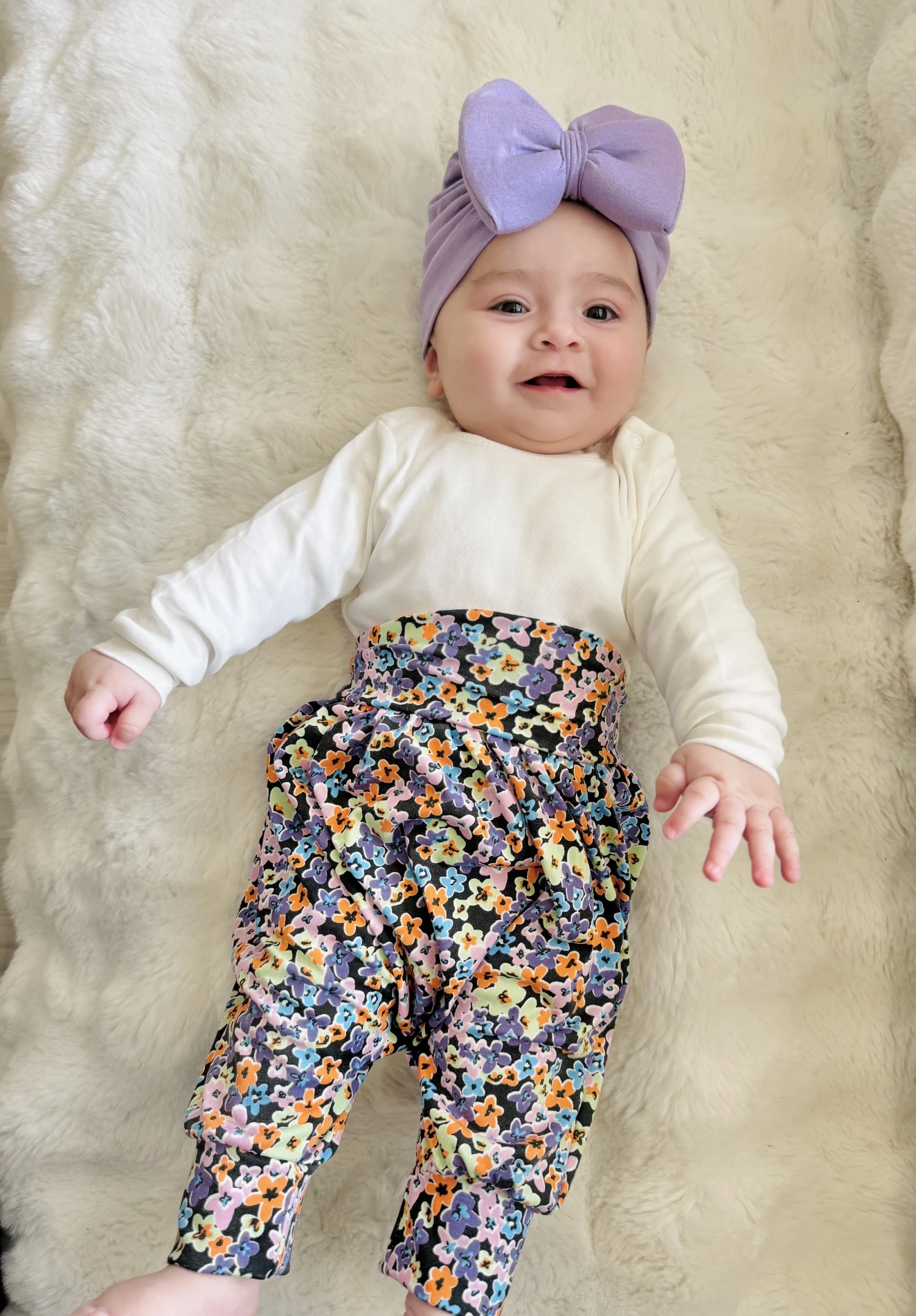 Çiçek Desenli Şalvarlı UZUN Kollu Tişörtlü  3’lü Bandanalı  Takım