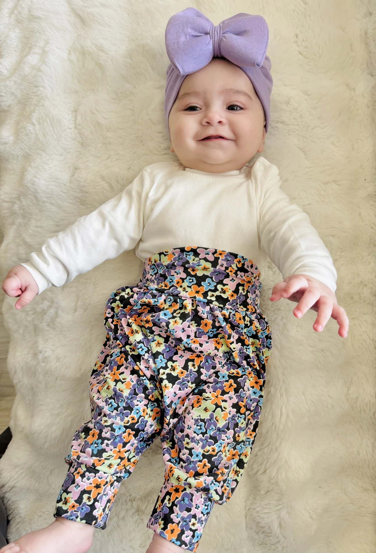 Çiçek Desenli Şalvarlı UZUN Kollu Tişörtlü  3’lü Bandanalı  Takım