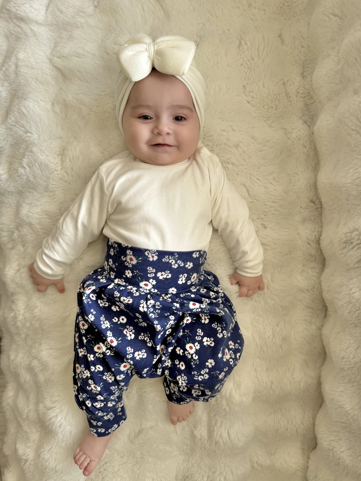 Çiçek Desenli Şalvarlı UZUN Kollu Tişörtlü  3’lü Bandanalı  Takım