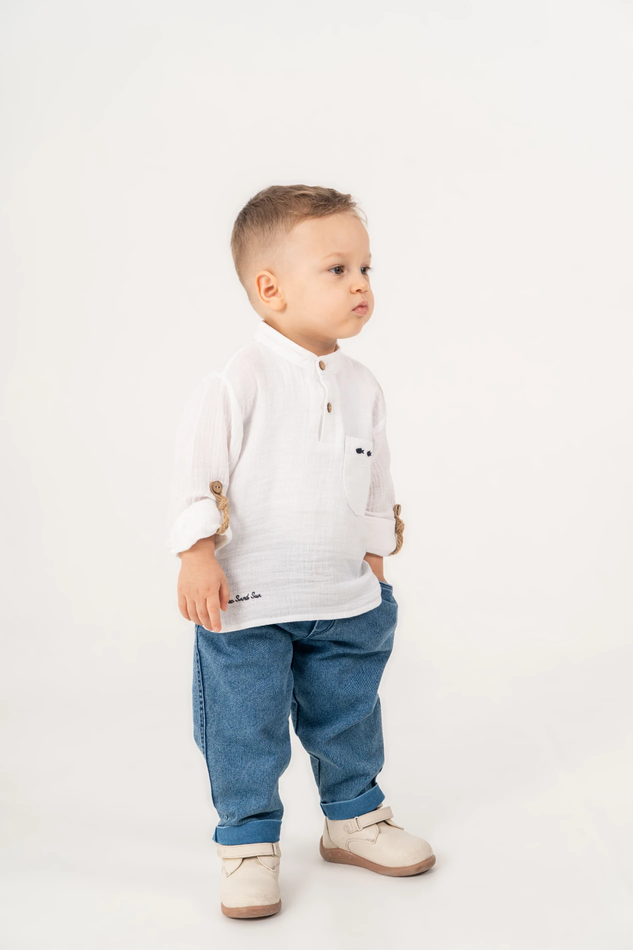 Müslin Kumaş Hakim Yakalı Gömlek & Kot Pantalon Takım