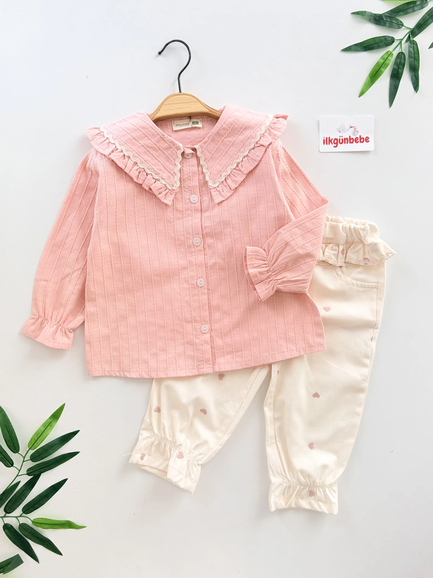 Su Taşı Yaka Detaylı Kalp Pantalonlu Premium Takım