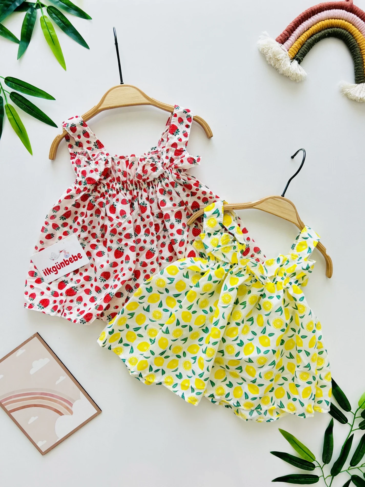 Çilek Desenli Kampanyalı Elbise 