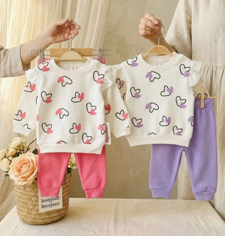 kalp desenli omuz detaylı %100 pamuk mevsimlik takım