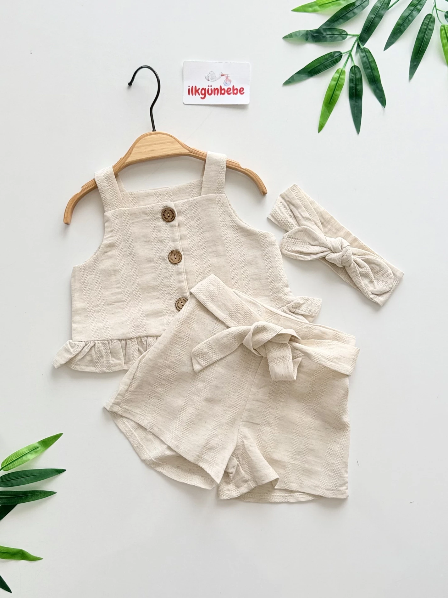 Natural 3’lü Keten Dokulu Şortlu Takım ve Bandana Seti