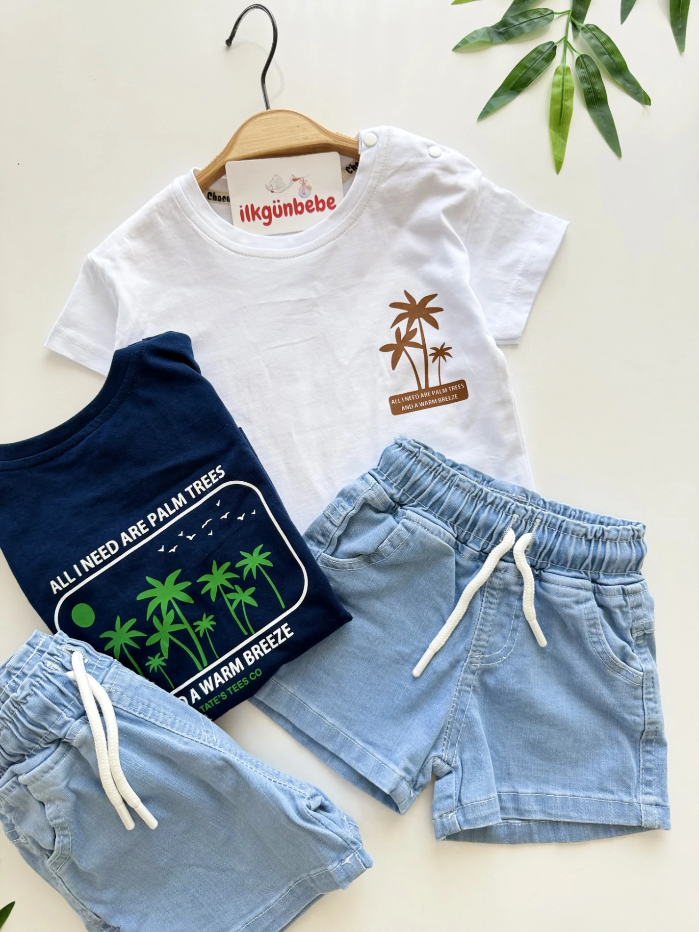 Palmiye Desenli Kot Şortlu Takım