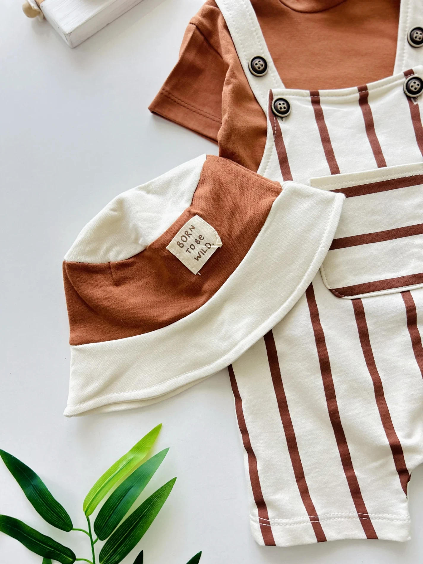 Çizgili Safari Şapkalı Omuzdan Çıtçıtlı Badili Yazlık Slopet Takım