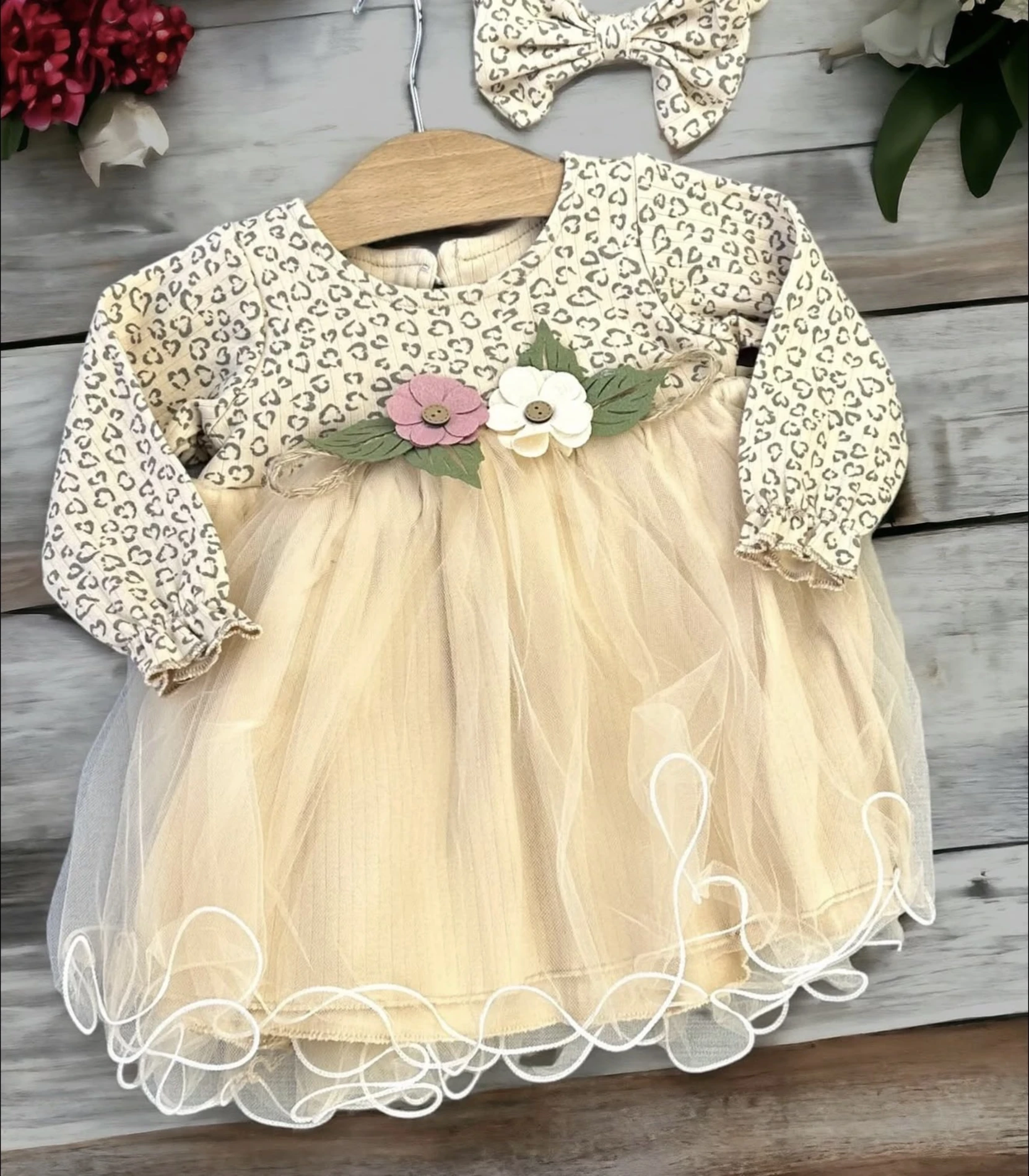 Çiçek Hasır Kemerli Leopar Desenli Bandanalı Tüllü Elbise