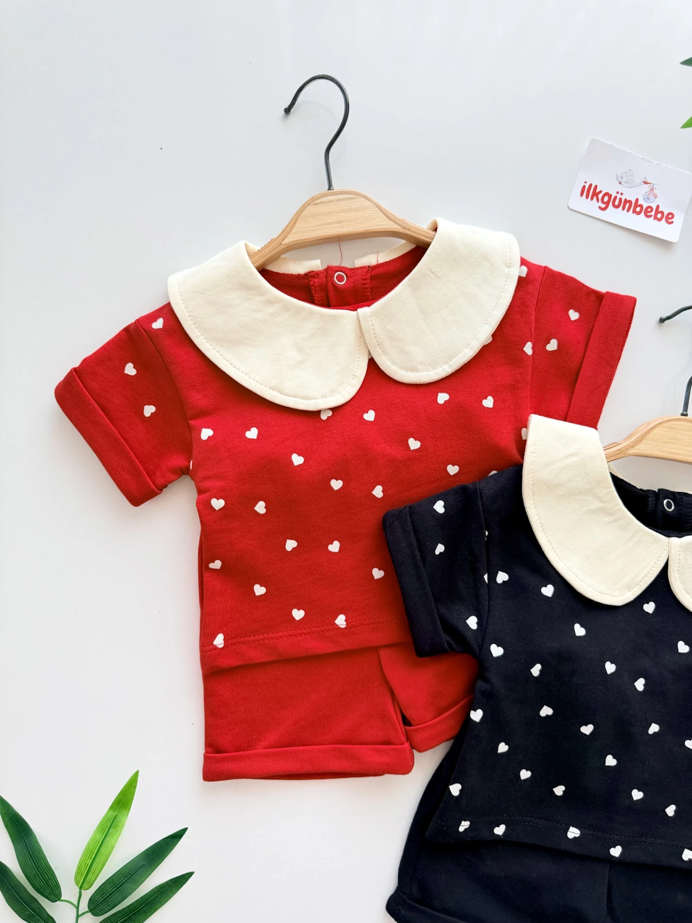 Lovely Bebe Yakalı Kalp Desenli Şortlu Takım