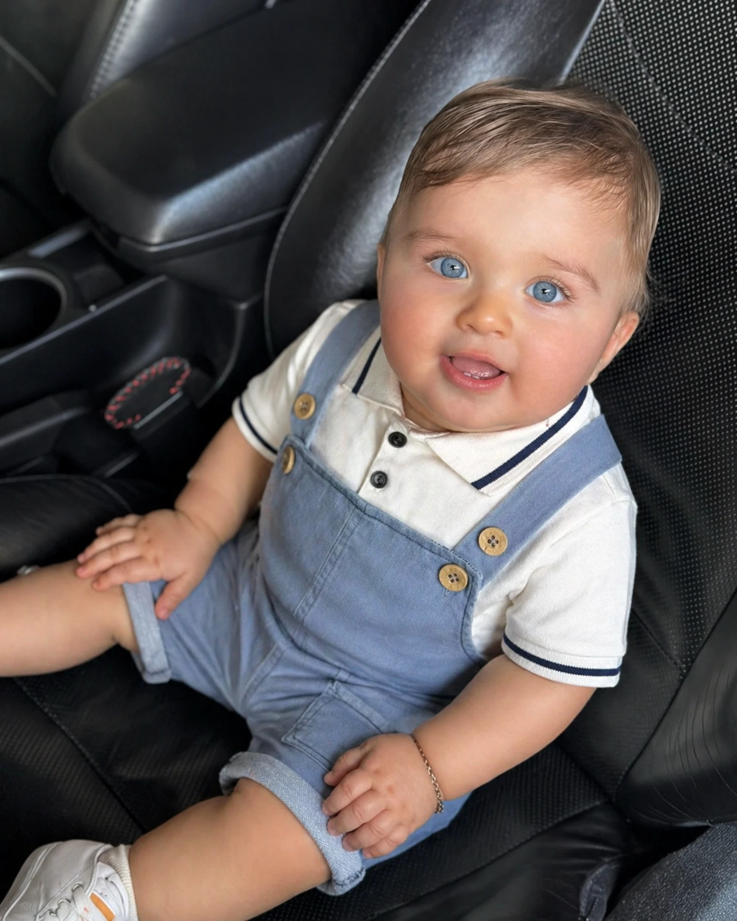 Polo Yaka Tişört ve Denim Kot Salopet Takımı