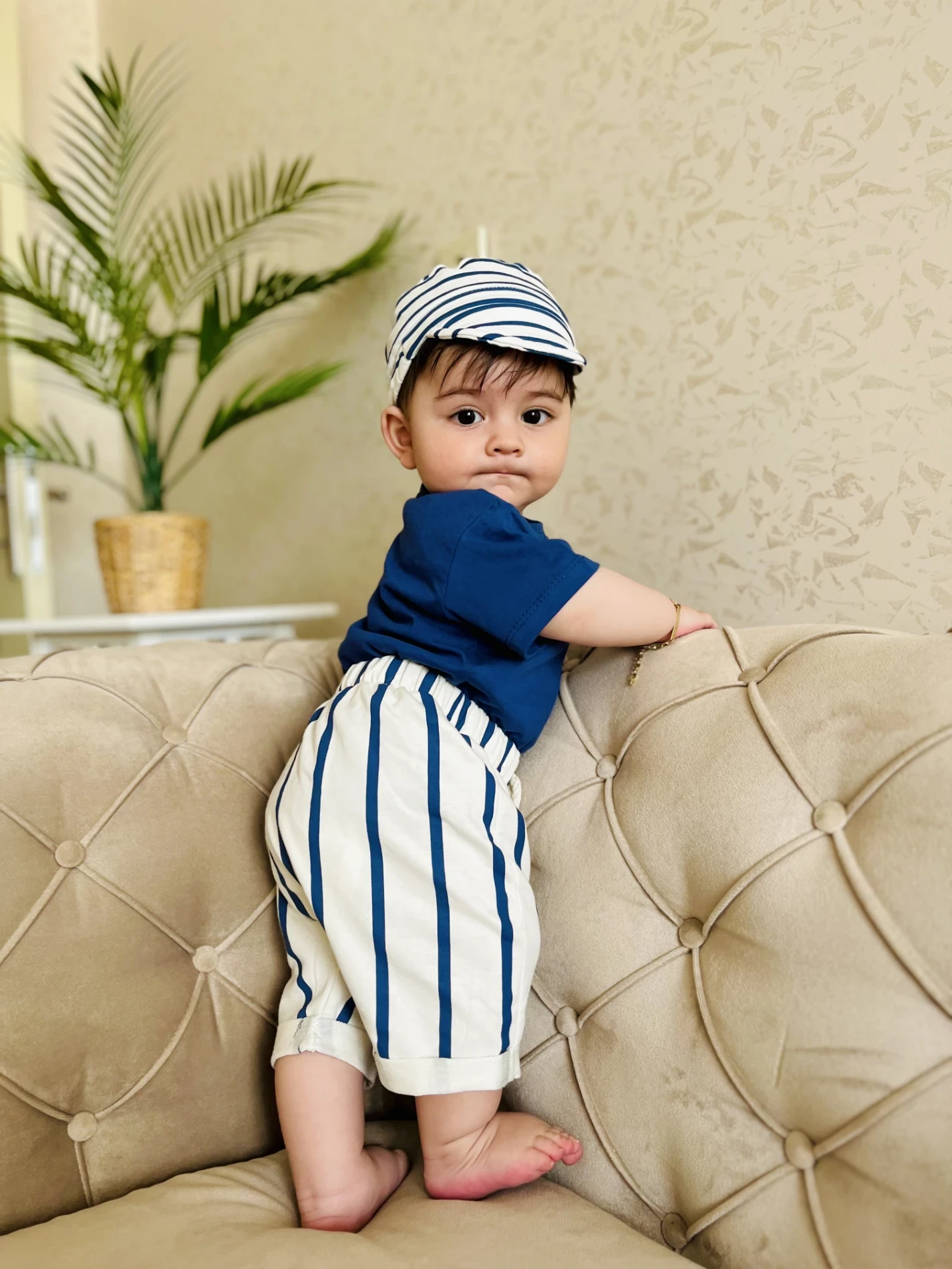 Kasketli Çizgili Şortlu %100 Pamuk 3’lü Takım