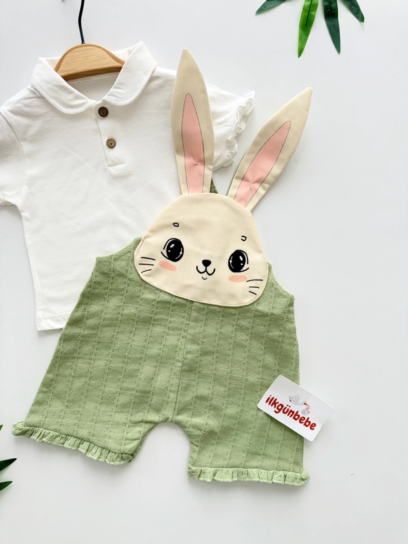 Tavşan Kulaklı  Askılı Muslin Şortlu Takım