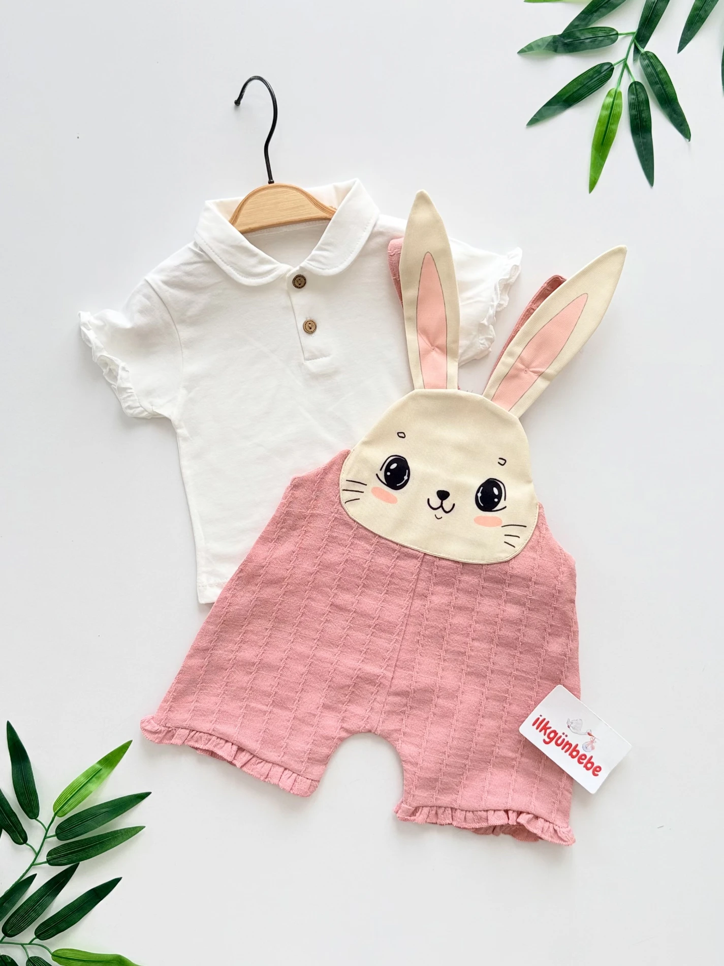 Tavşan Kulaklı  Askılı Muslin Şortlu Takım