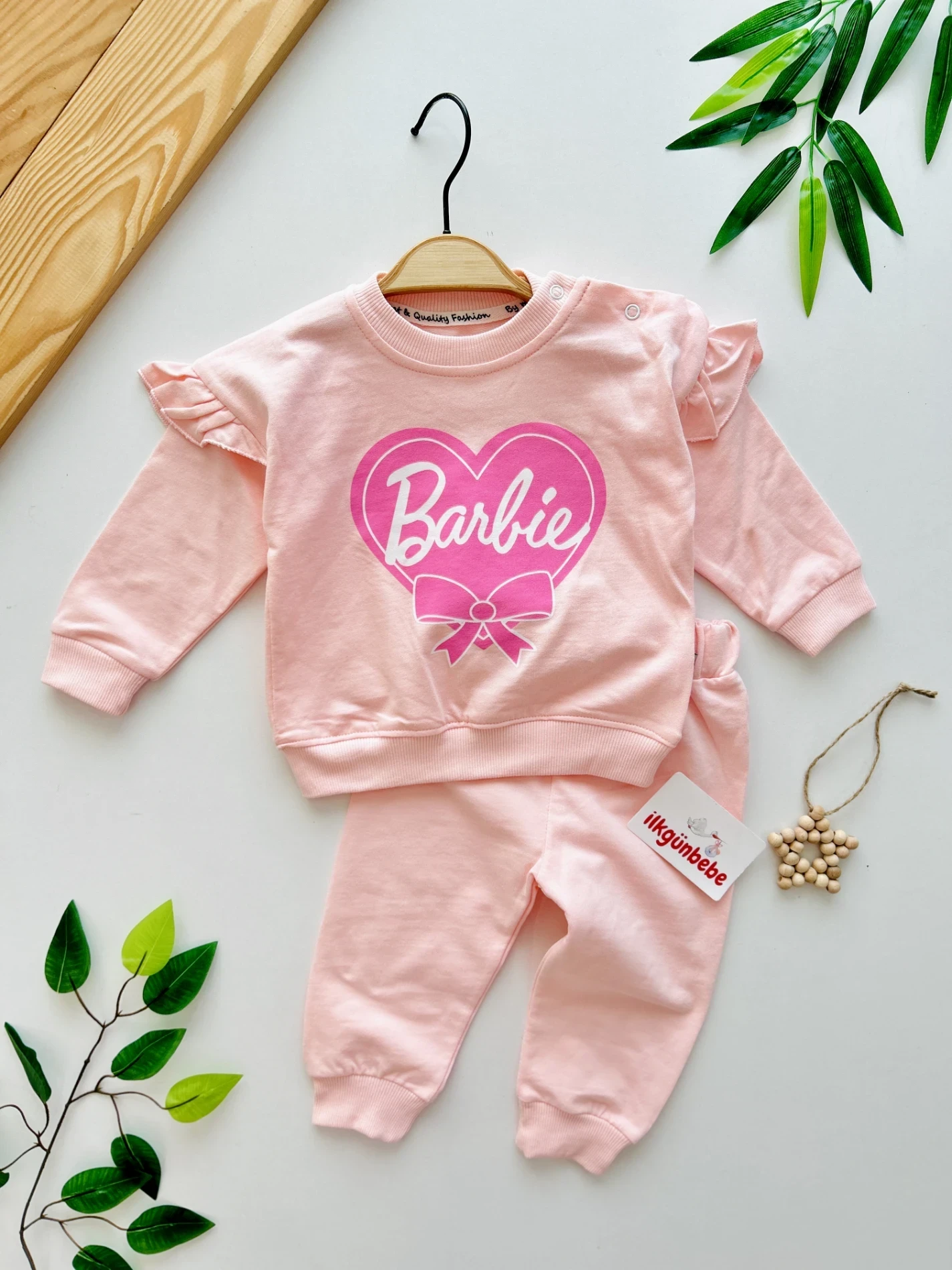 Barbie Fiyonk Detaylı Omuzdan Fırfırlı 2’li Takım