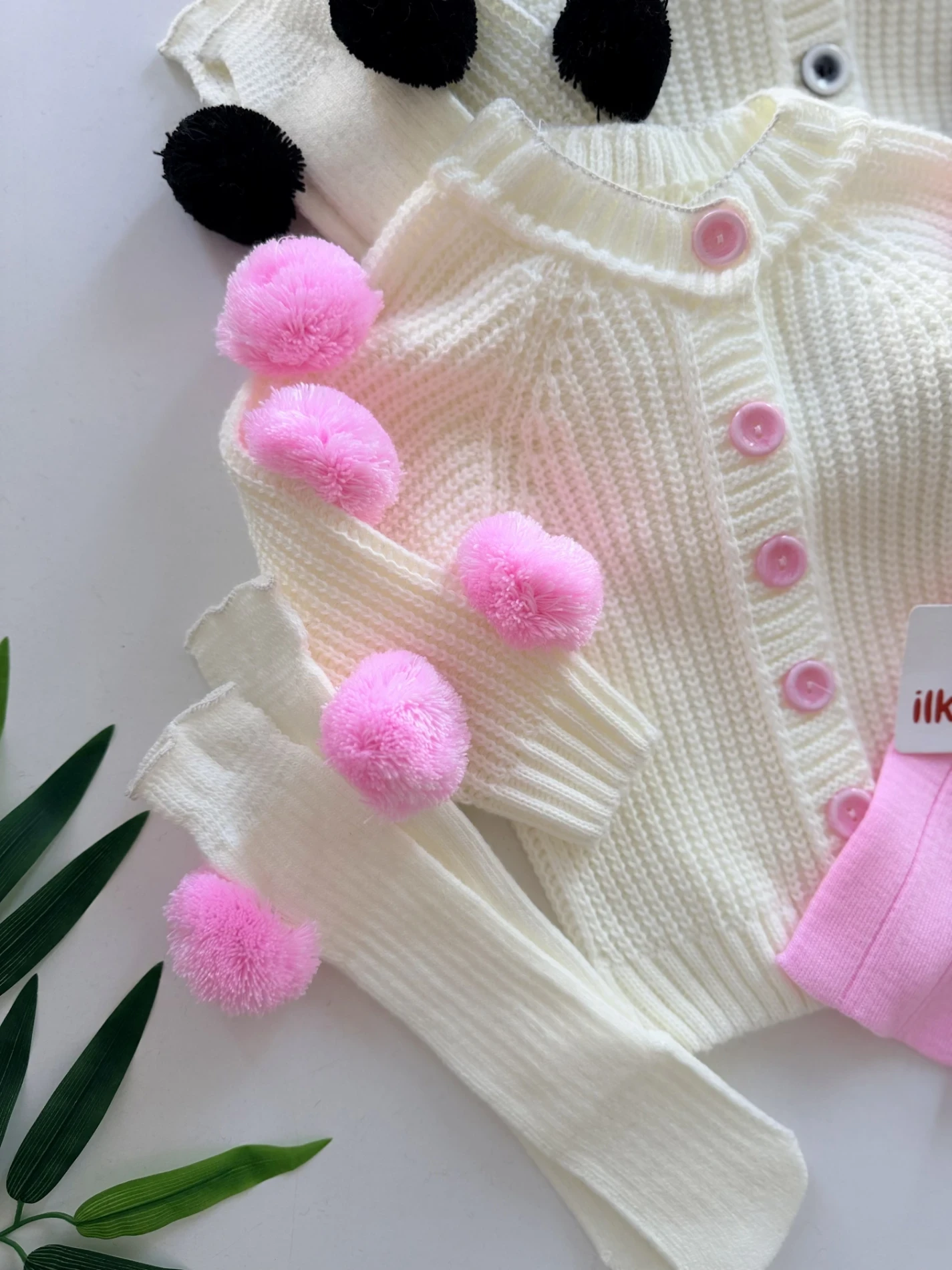 Ponponlu Selanik Örgüsü Hırkalı Triko Etekli Bandana & Çorap 4’lü Set