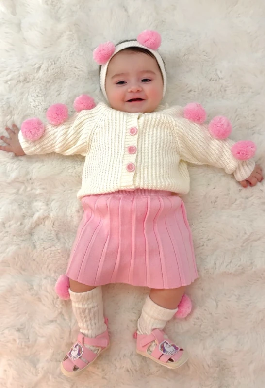 Ponponlu Selanik Örgüsü Hırkalı Triko Etekli Bandana & Çorap 4’lü Set